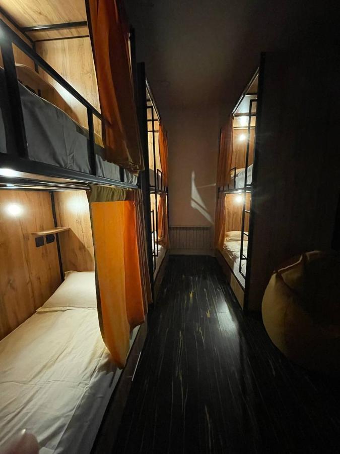 Flats Hostel Астана Екстер'єр фото