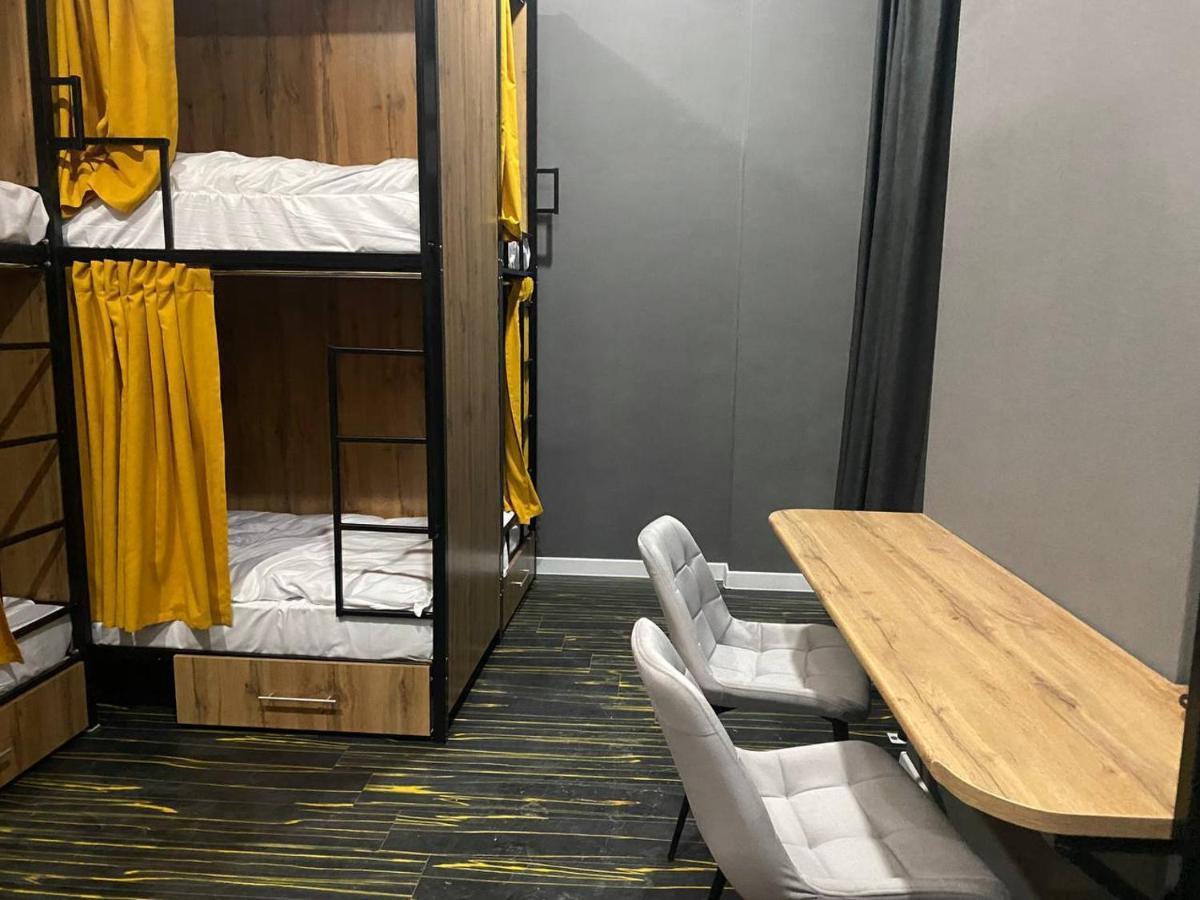 Flats Hostel Астана Екстер'єр фото