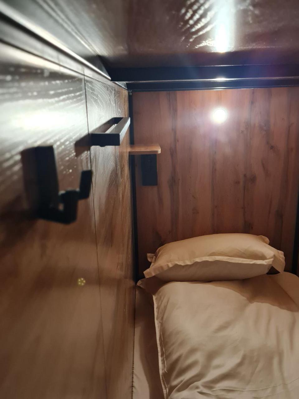 Flats Hostel Астана Екстер'єр фото