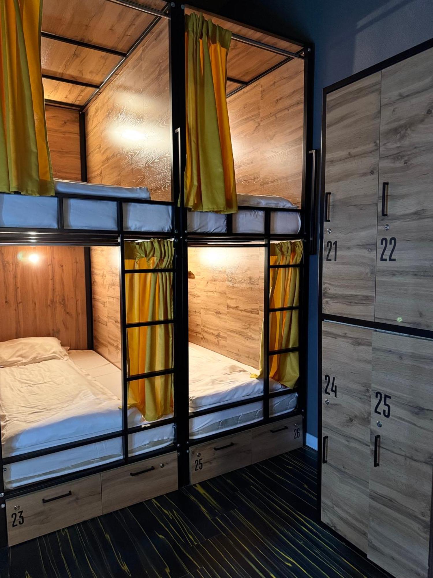 Flats Hostel Астана Екстер'єр фото